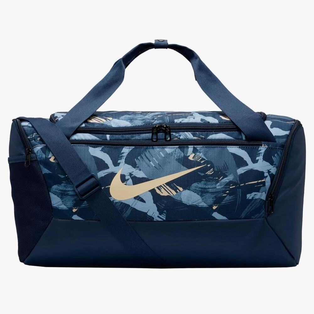 Nike small duffel bag